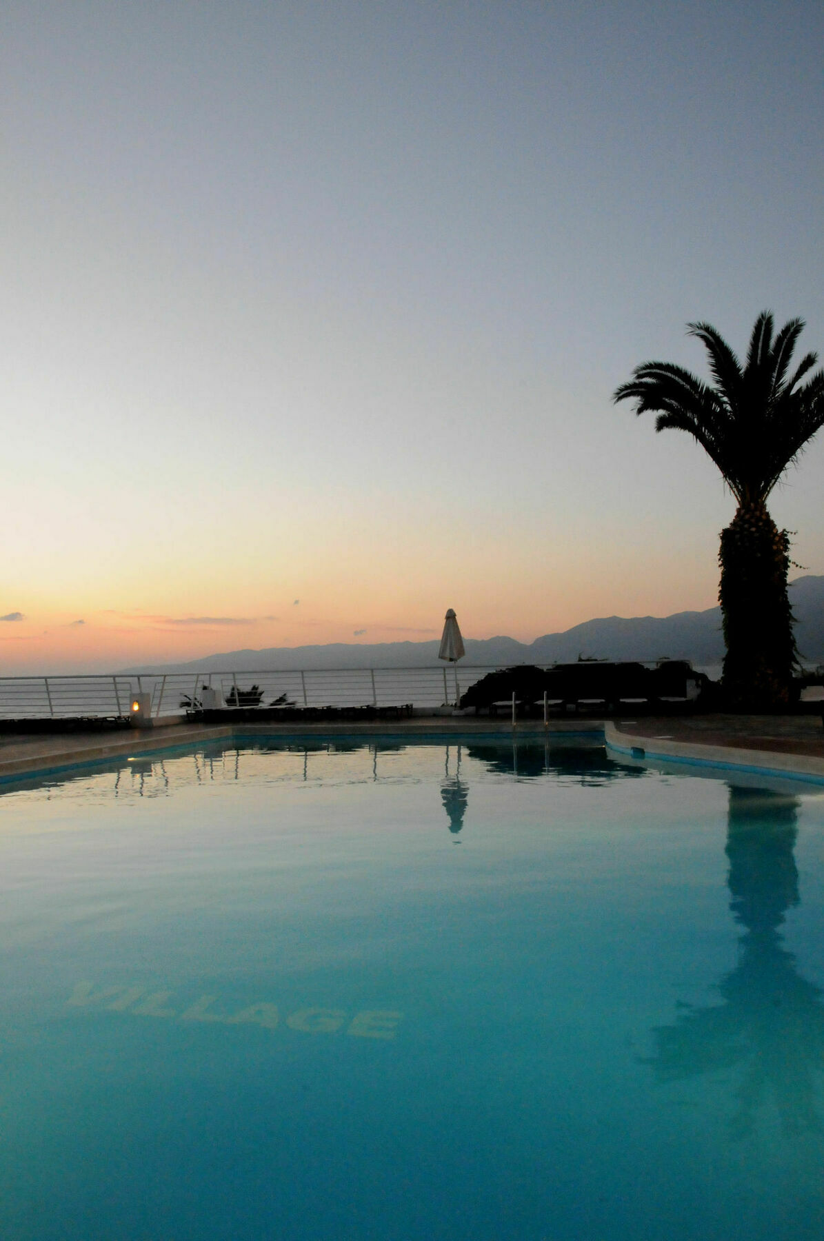 Hersonissos Village Hotel&Bungalows Exteriör bild