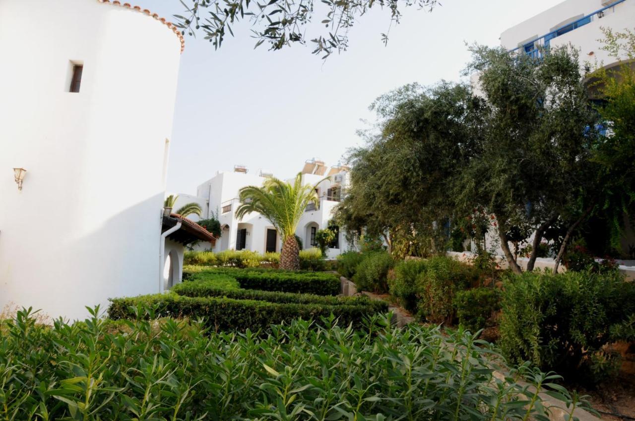 Hersonissos Village Hotel&Bungalows Exteriör bild